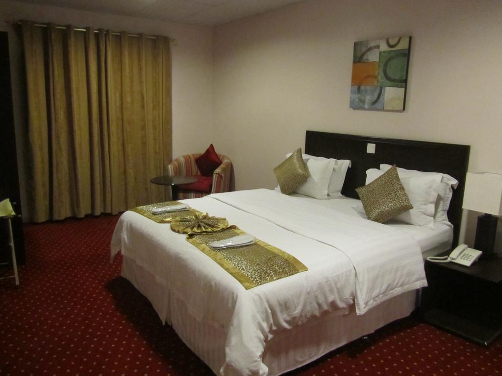 Hotel Jw 4*